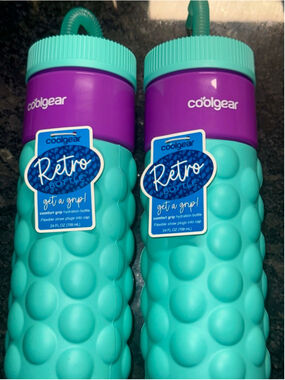Coolgear GetAGrip Retro Brand New 24 fl. oz (15 posted) $14 Each Retail - Teal
